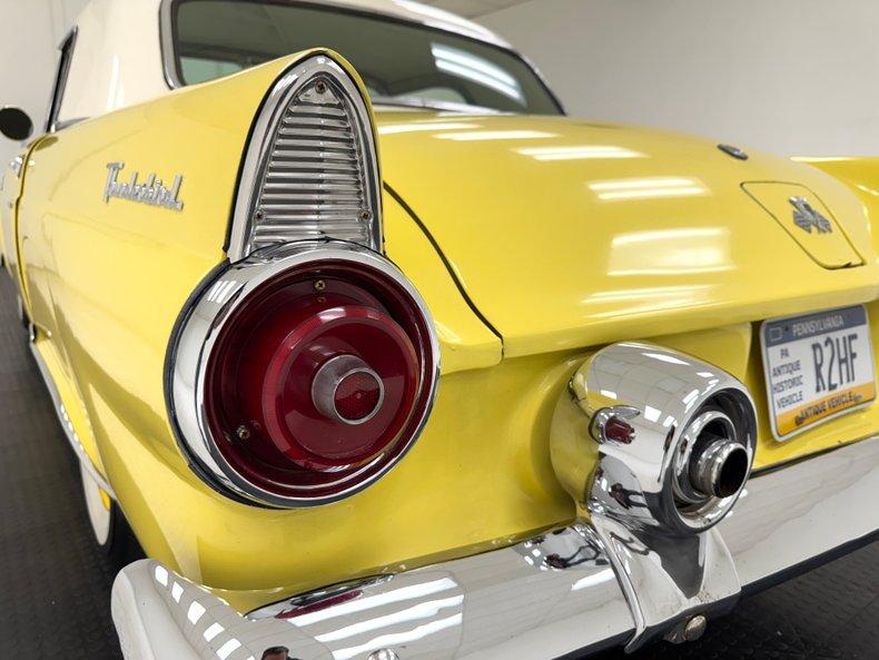 Ford-Thunderbird-1955-Goldenrod-Yellow-Black-28