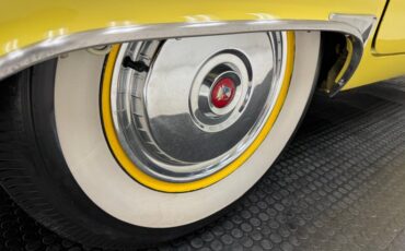 Ford-Thunderbird-1955-Goldenrod-Yellow-Black-30