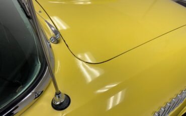 Ford-Thunderbird-1955-Goldenrod-Yellow-Black-34