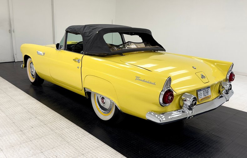 Ford-Thunderbird-1955-Goldenrod-Yellow-Black-47
