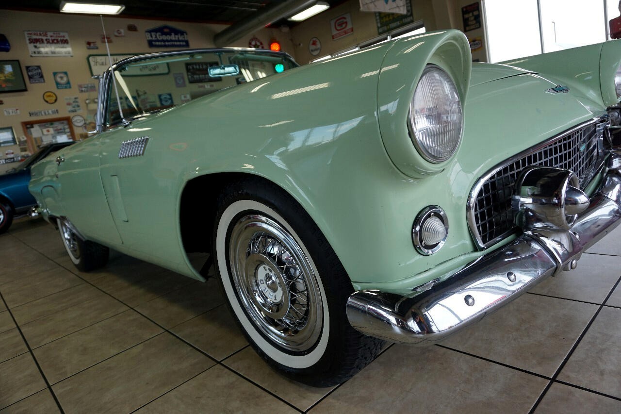 Ford-Thunderbird-1956-Classic-Car-14