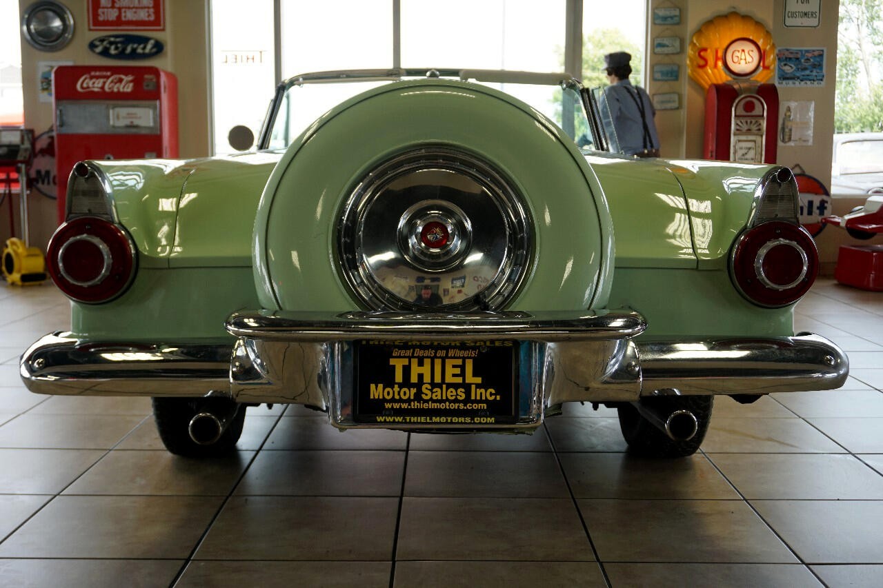 Ford-Thunderbird-1956-Classic-Car-39