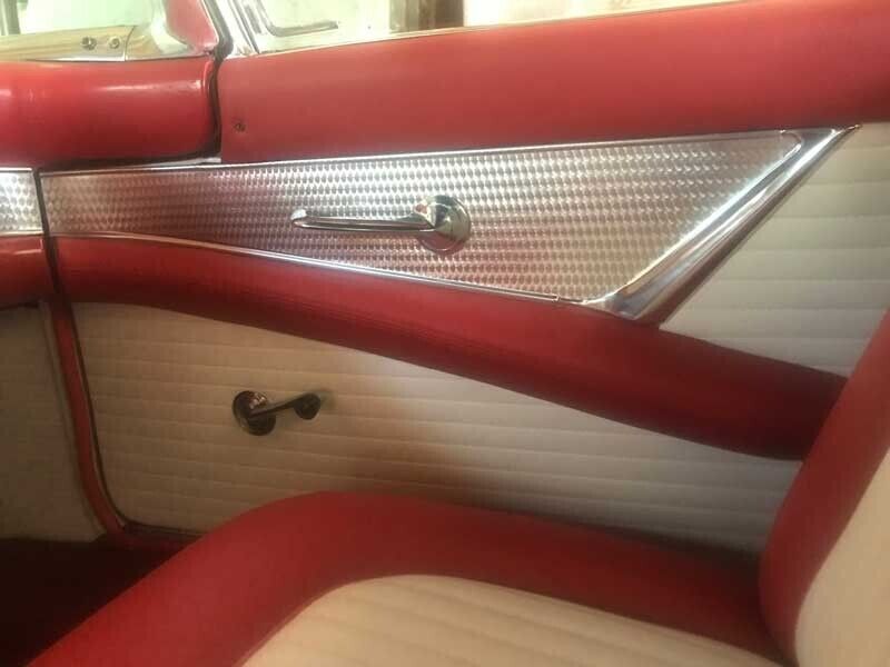 Ford-Thunderbird-1956-Convertible-3