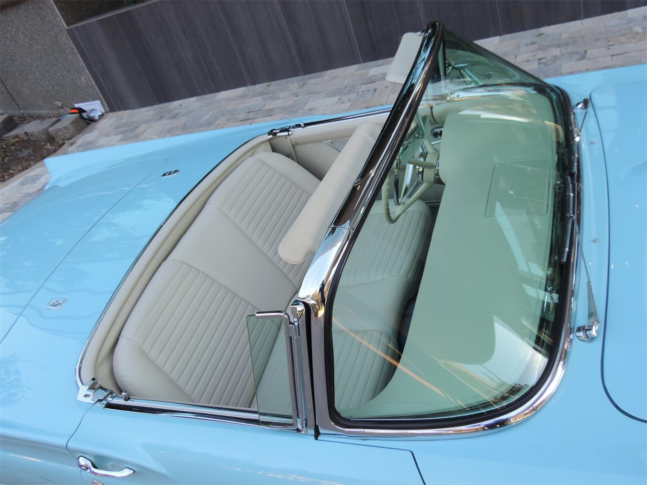 Ford-Thunderbird-1957-Azure-Blue-White-17