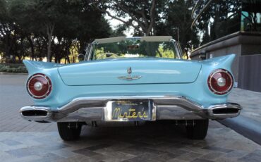 Ford-Thunderbird-1957-Azure-Blue-White-4