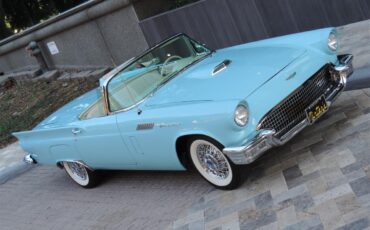 Ford-Thunderbird-1957-Azure-Blue-White-5