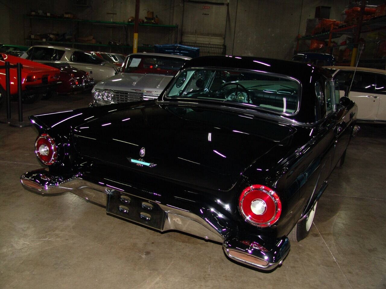 Ford-Thunderbird-1957-Convertible-10