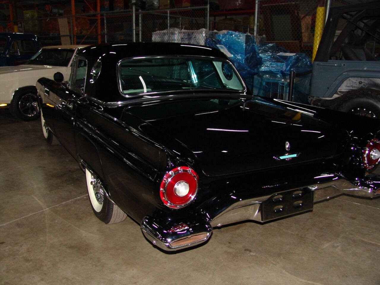 Ford-Thunderbird-1957-Convertible-11