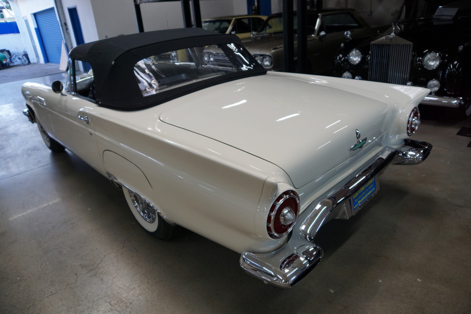 Ford-Thunderbird-1957-Convertible-14