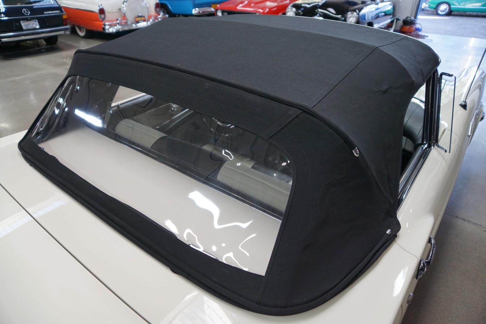 Ford-Thunderbird-1957-Convertible-19