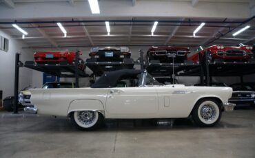 Ford-Thunderbird-1957-Convertible-2