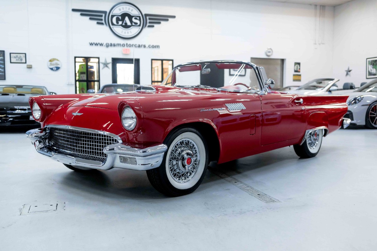 Ford-Thunderbird-1957-Convertible-2