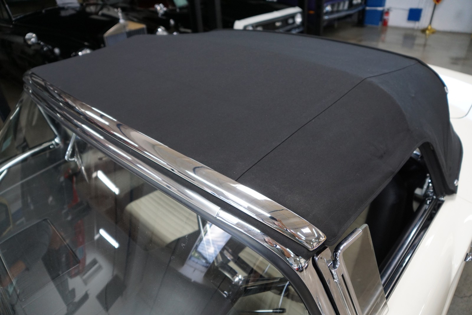 Ford-Thunderbird-1957-Convertible-21