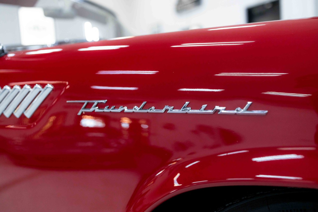 Ford-Thunderbird-1957-Convertible-22