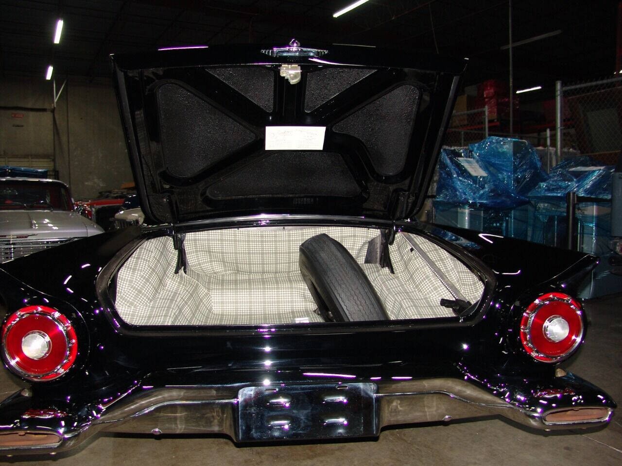 Ford-Thunderbird-1957-Convertible-23