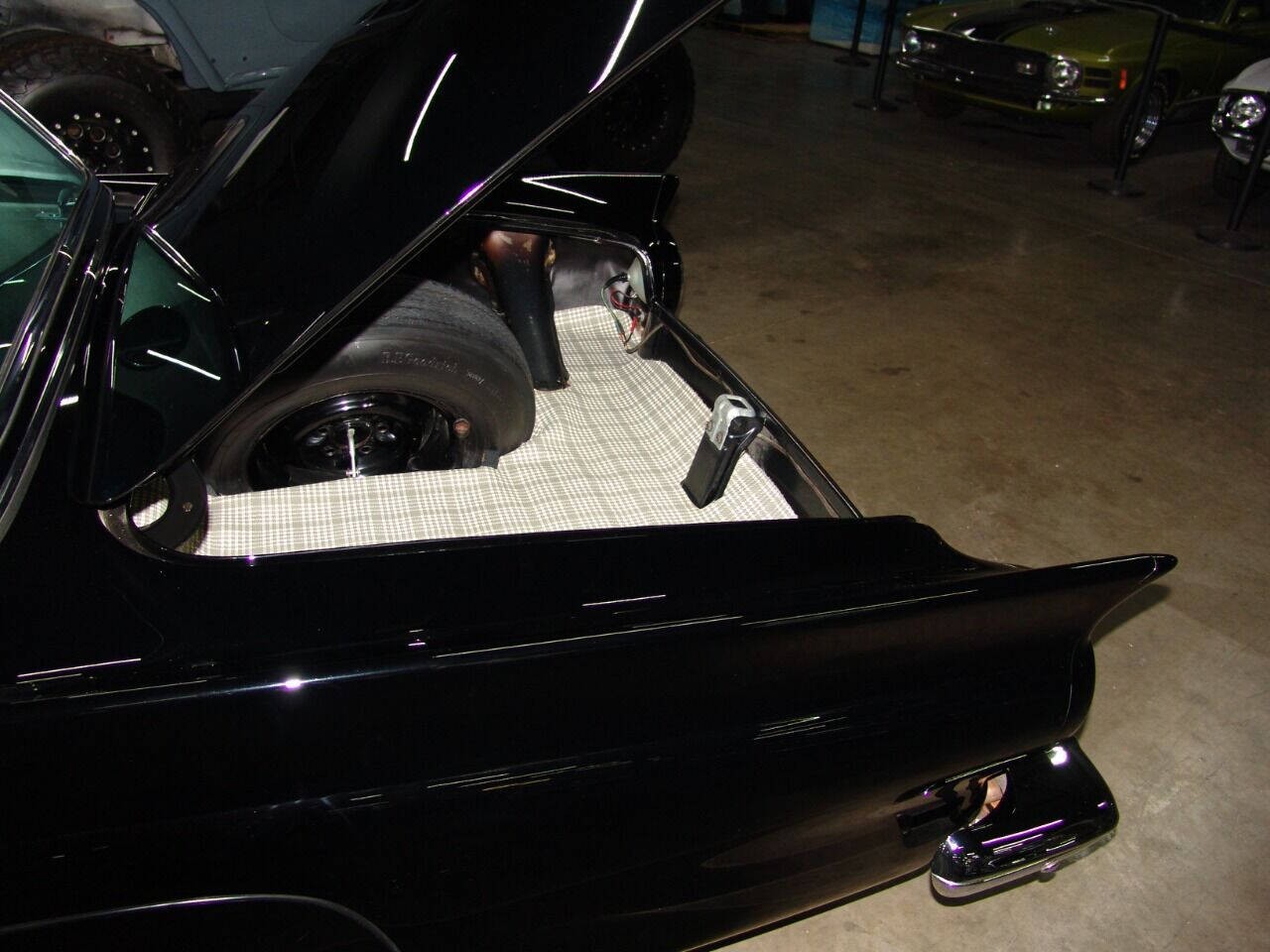 Ford-Thunderbird-1957-Convertible-28