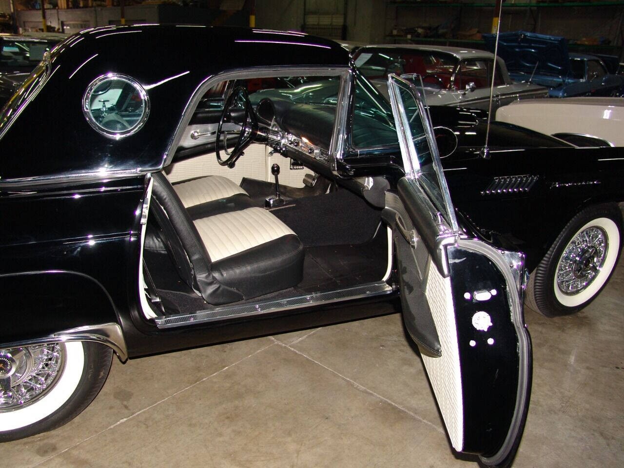 Ford-Thunderbird-1957-Convertible-33