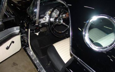 Ford-Thunderbird-1957-Convertible-37