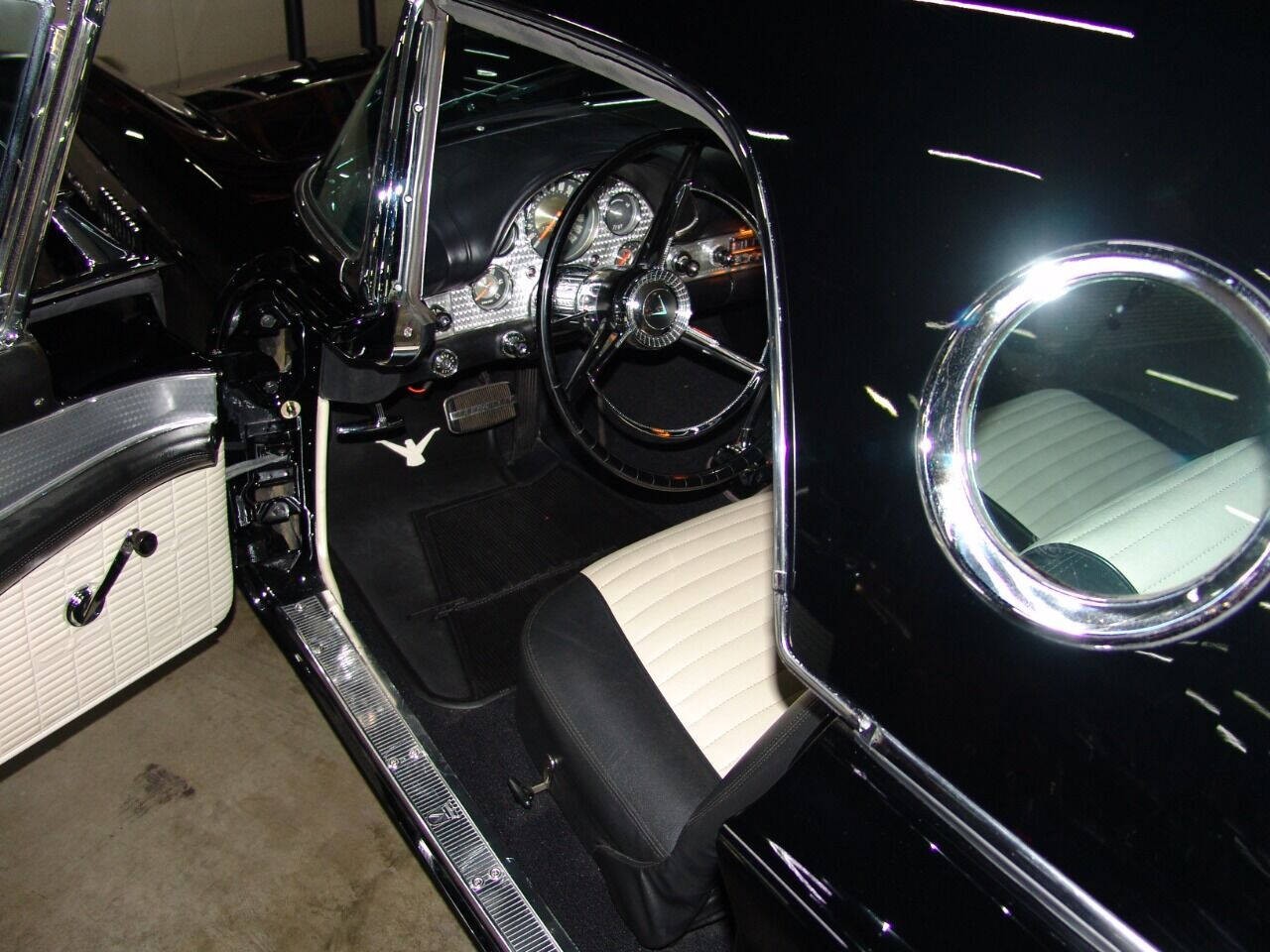 Ford-Thunderbird-1957-Convertible-37