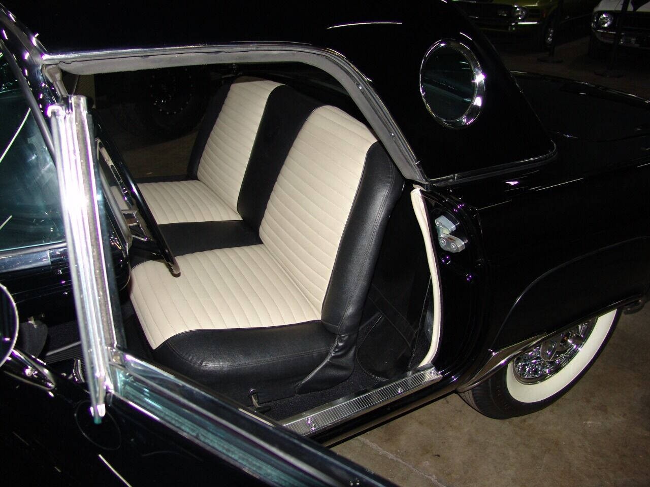 Ford-Thunderbird-1957-Convertible-38