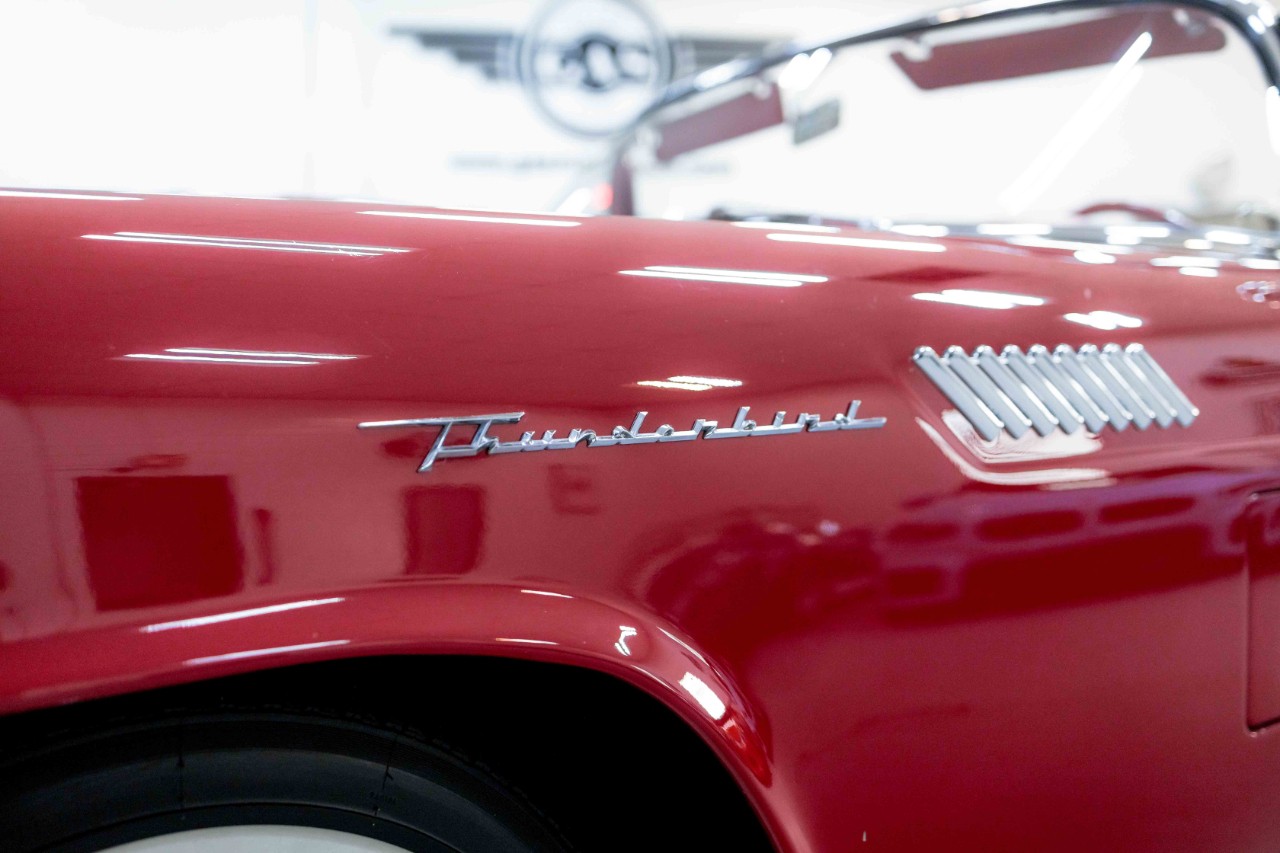 Ford-Thunderbird-1957-Convertible-38