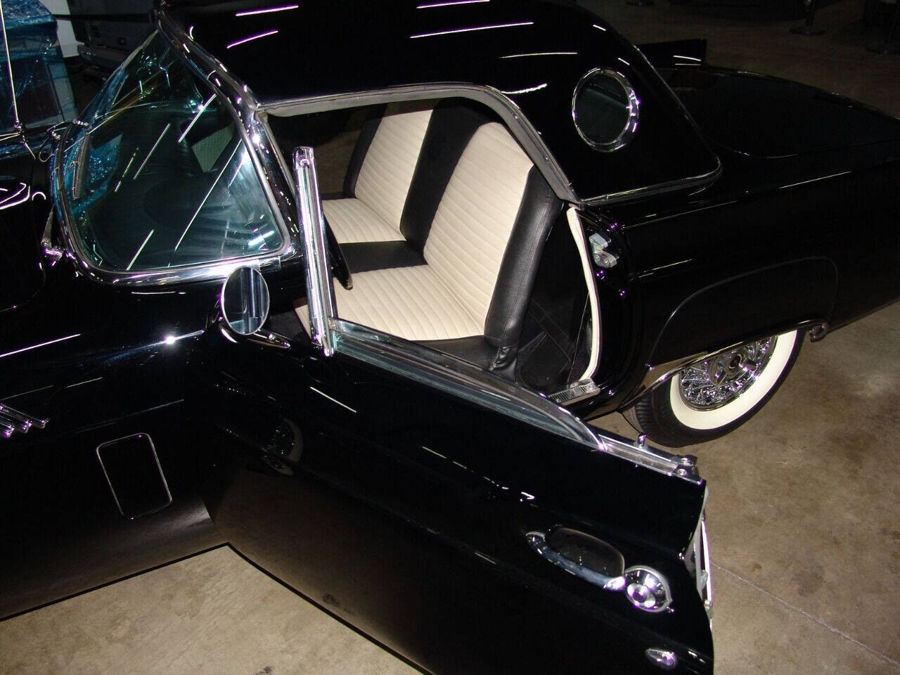 Ford-Thunderbird-1957-Convertible-39