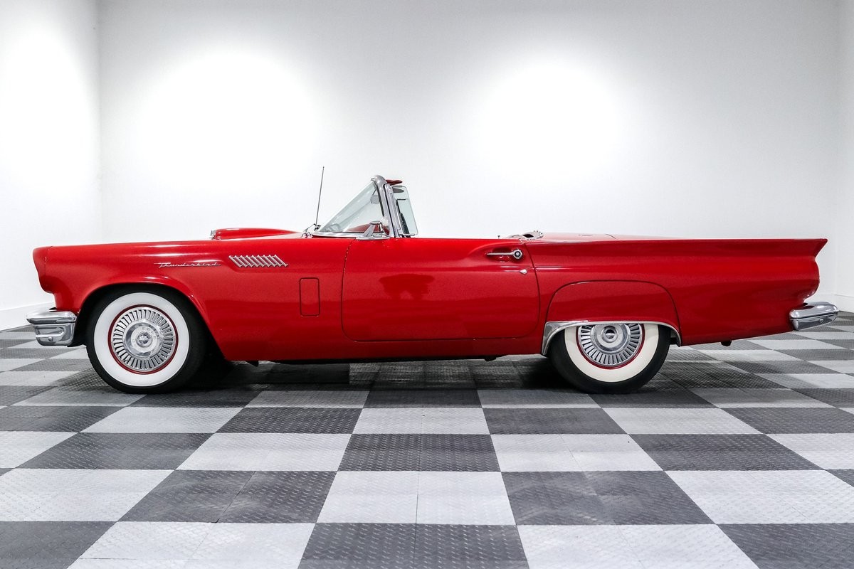 Ford-Thunderbird-1957-Convertible-5