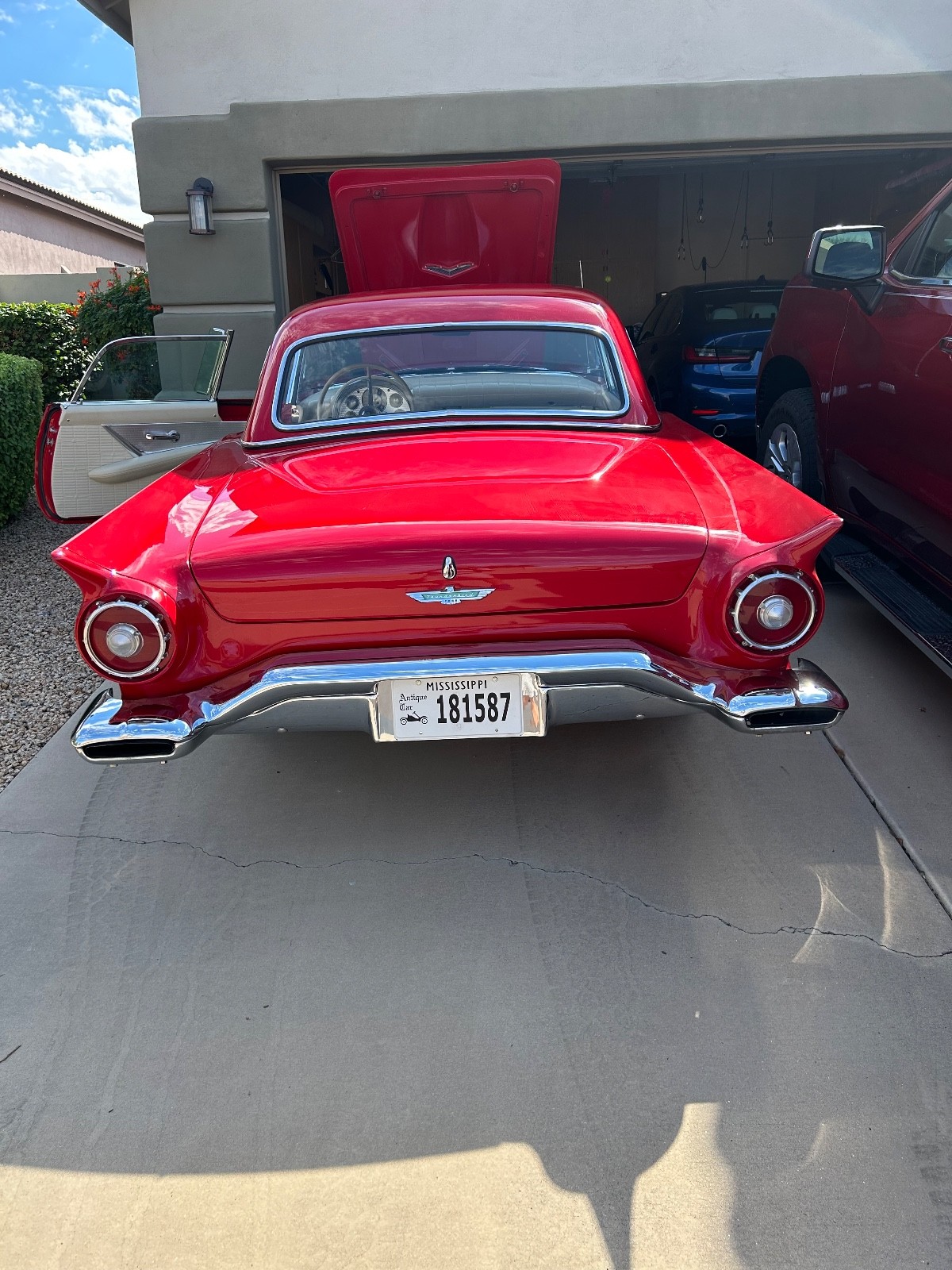 Ford-Thunderbird-1957-Convertible-5