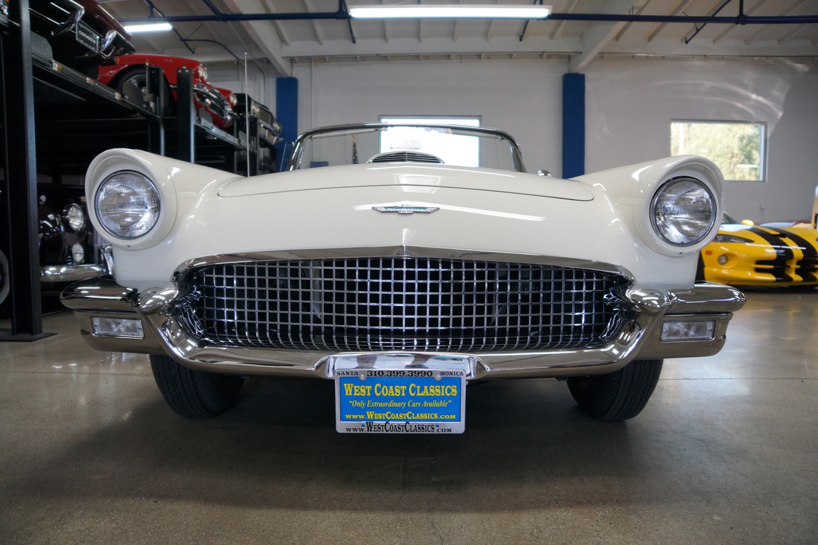 Ford-Thunderbird-1957-Convertible-7
