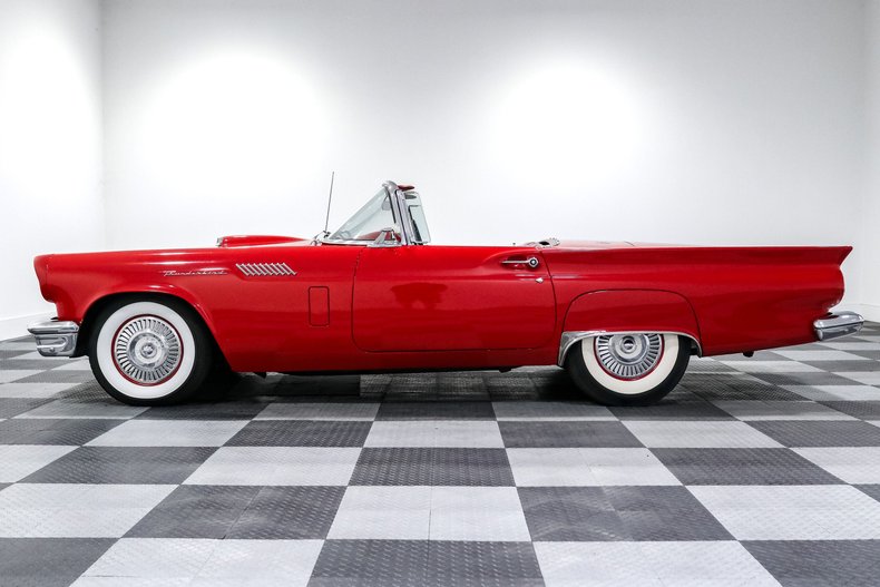 Ford-Thunderbird-1957-Flame-Red-Black-Red-1