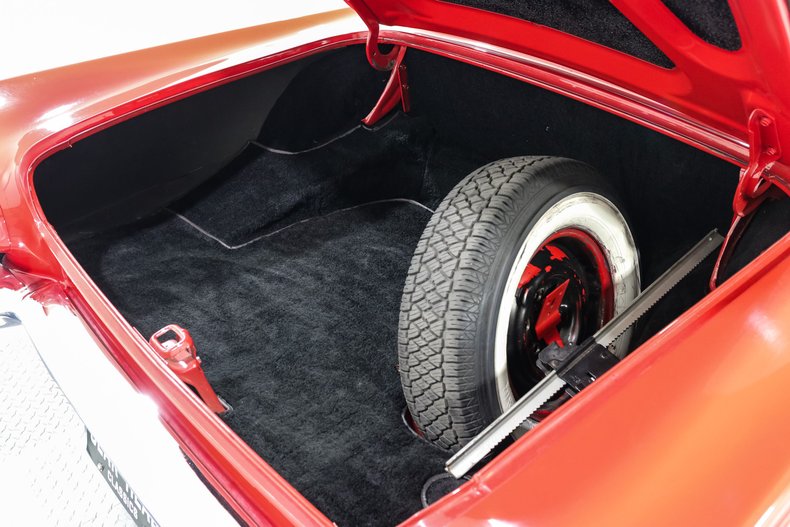 Ford-Thunderbird-1957-Flame-Red-Black-Red-31