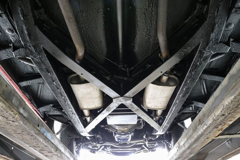 Ford-Thunderbird-1957-Flame-Red-Black-Red-35