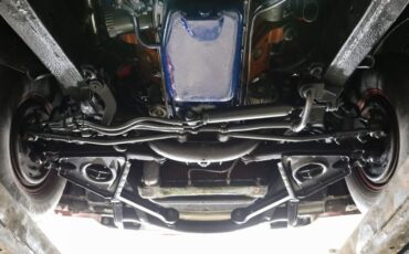 Ford-Thunderbird-1957-Flame-Red-Black-Red-37