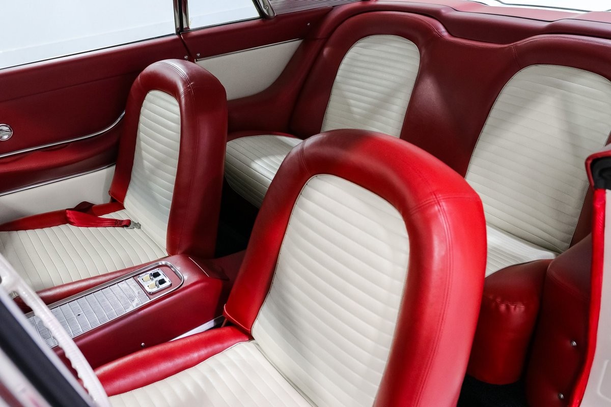 Ford-Thunderbird-1958-Coupe-16