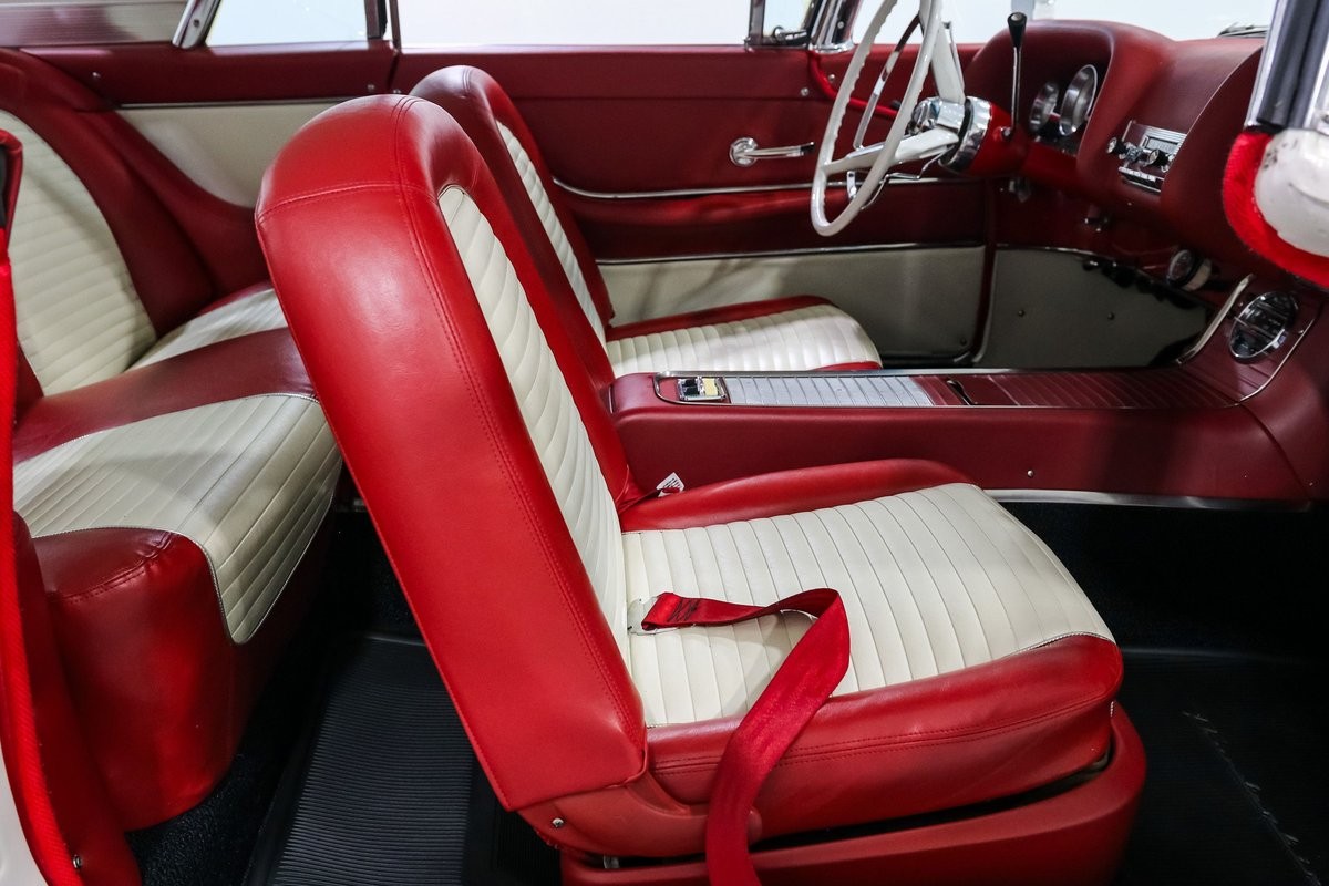 Ford-Thunderbird-1958-Coupe-19