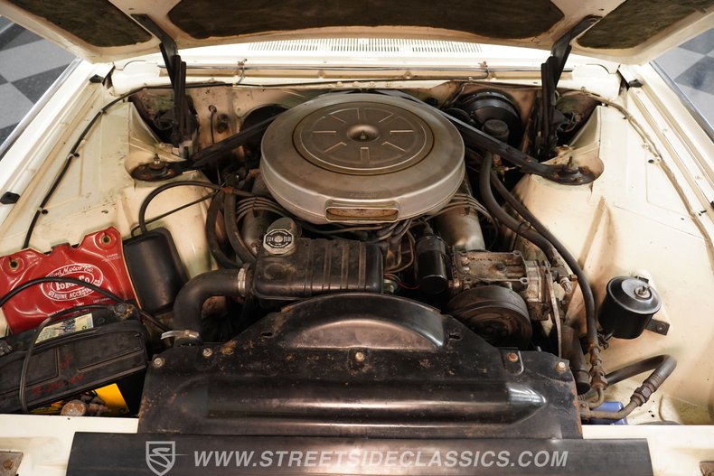 Ford-Thunderbird-1962-Corinthian-White-Black-1