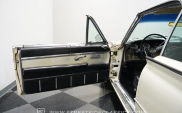 Ford-Thunderbird-1962-Corinthian-White-Black-10