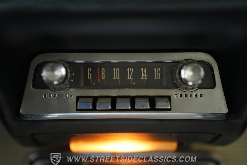 Ford-Thunderbird-1962-Corinthian-White-Black-14