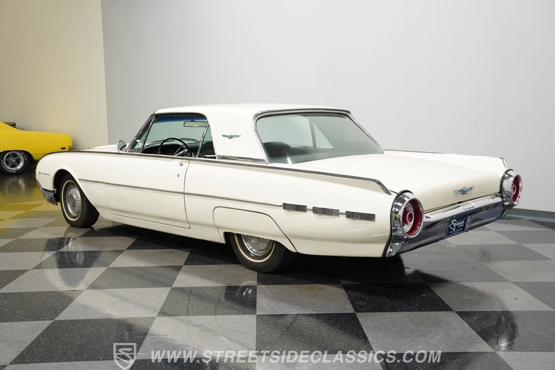 Ford-Thunderbird-1962-Corinthian-White-Black-26