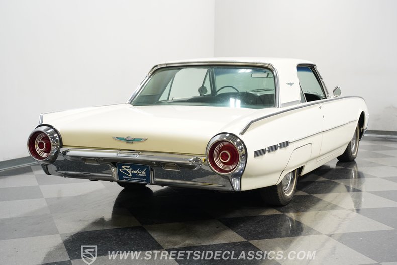 Ford-Thunderbird-1962-Corinthian-White-Black-28