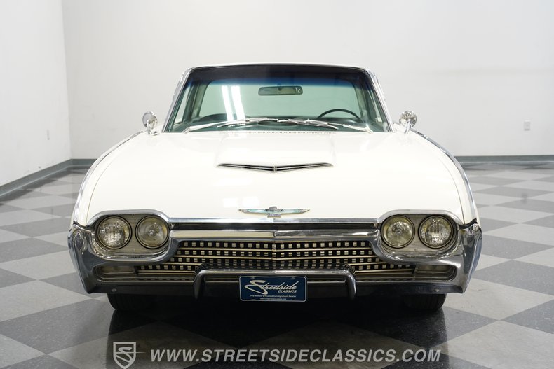 Ford-Thunderbird-1962-Corinthian-White-Black-3