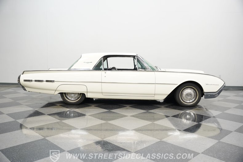 Ford-Thunderbird-1962-Corinthian-White-Black-30