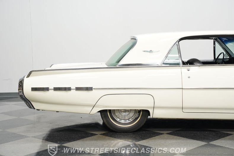 Ford-Thunderbird-1962-Corinthian-White-Black-34