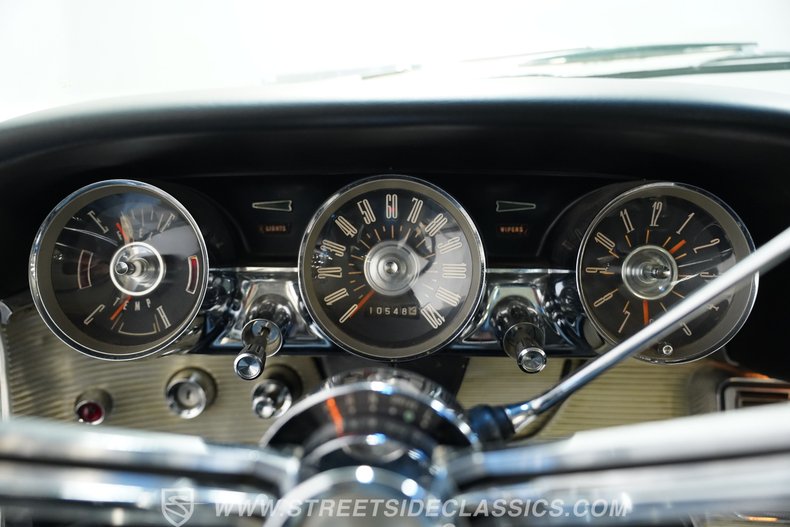 Ford-Thunderbird-1962-Corinthian-White-Black-43