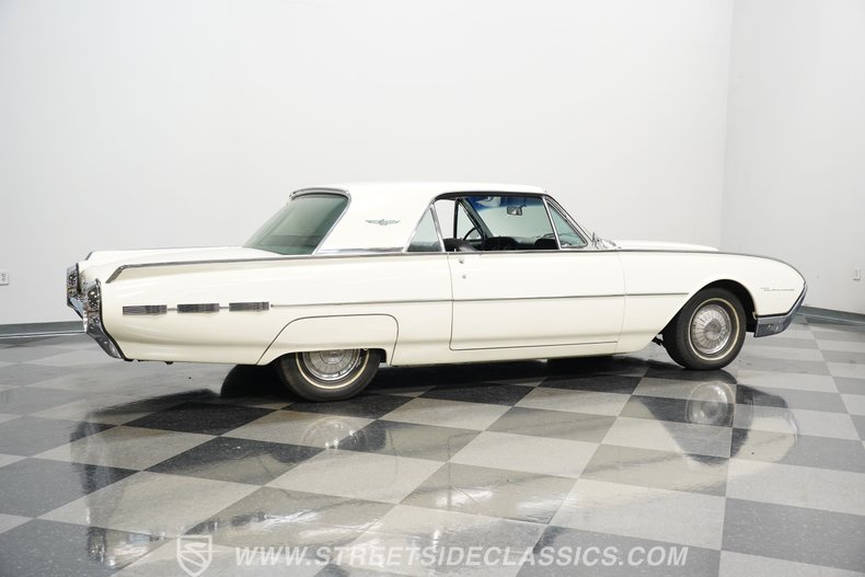 Ford-Thunderbird-1962-Corinthian-White-Black-46