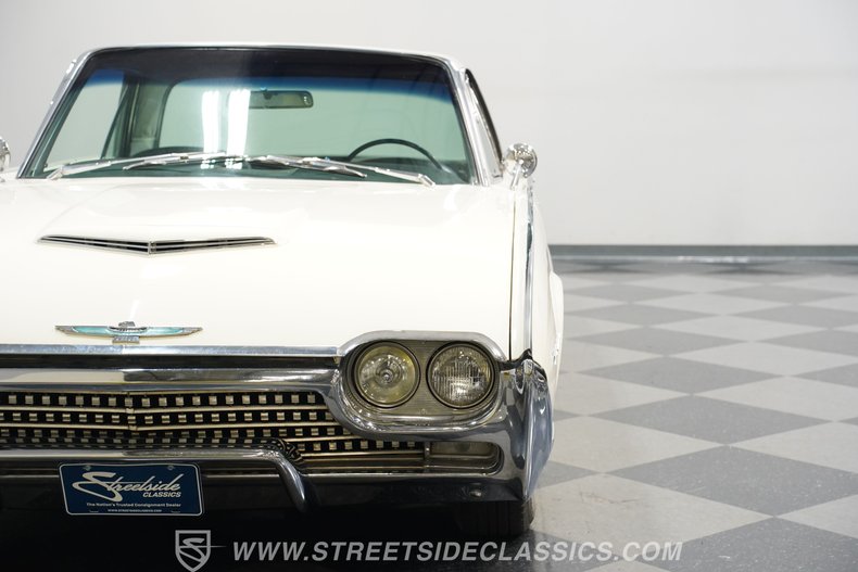 Ford-Thunderbird-1962-Corinthian-White-Black-5