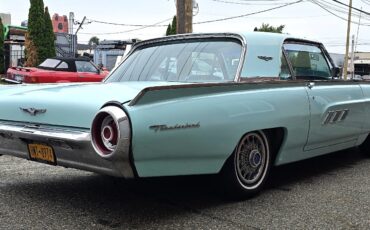 Ford-Thunderbird-1963-Coupe-10