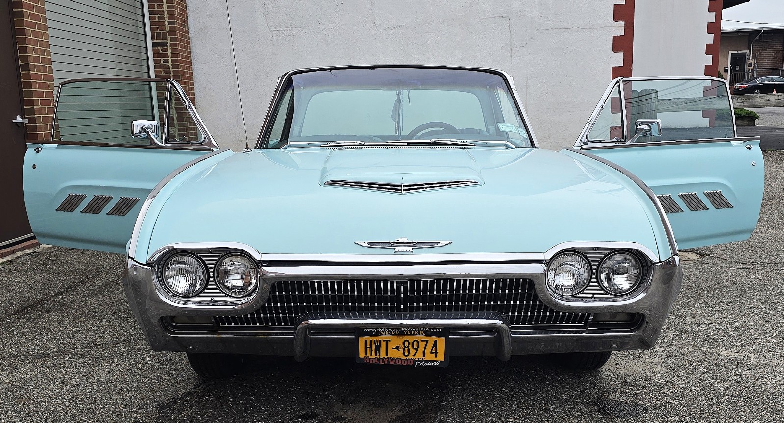 Ford-Thunderbird-1963-Coupe-15