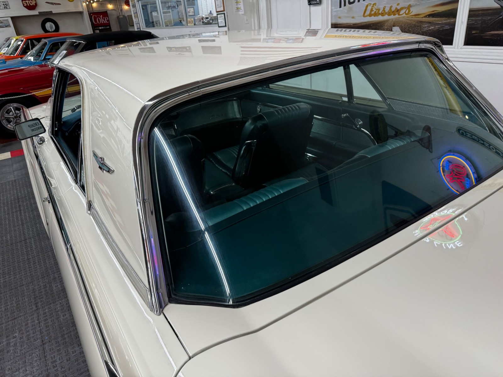 Ford-Thunderbird-1963-Coupe-19