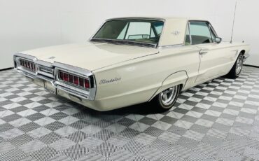 Ford-Thunderbird-1965-Coupe-4